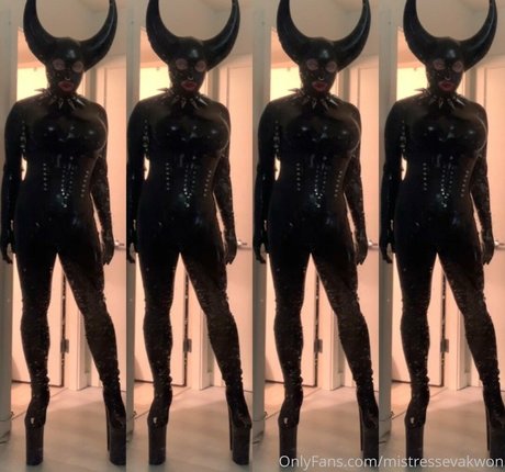 mistressyumi hd pornographische bild