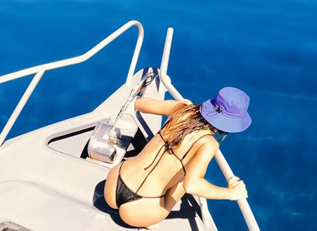 deepthroat teen onlyfans xxx nackt foto