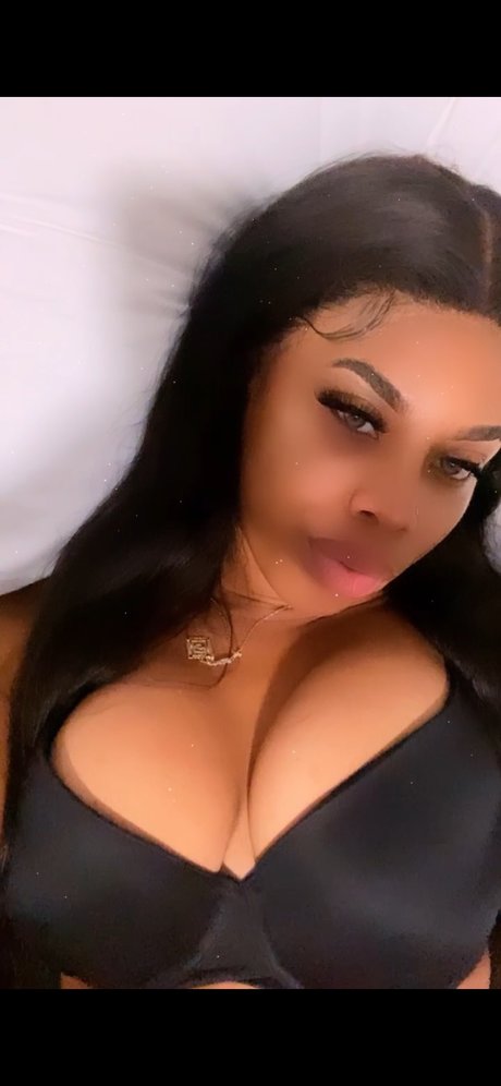 K Y M LUV_ model kostenlose foto