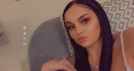 KENZIEBABY_ model kunst bild