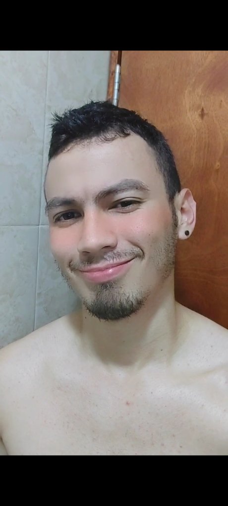 anfällige knochen-onlyfans pornografische fotos