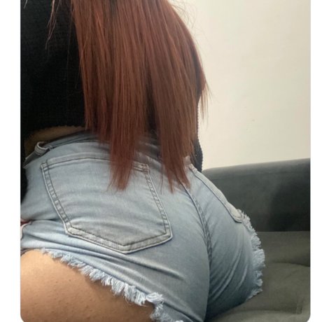 Yuliethaa nackt perfekte fotos