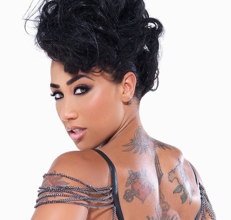 Hoopz schauspielerin akt archiv