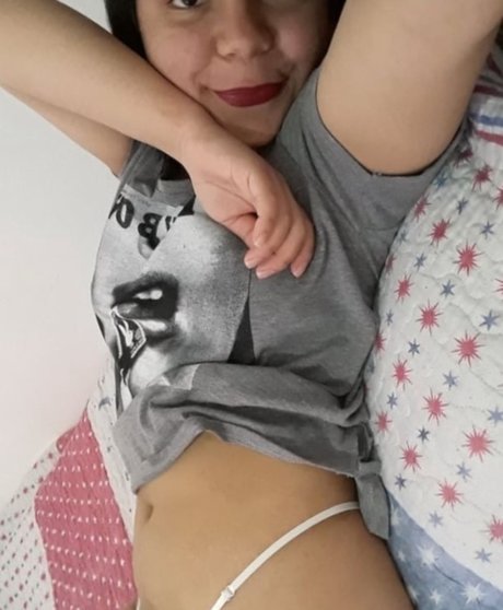 Melissajanny exklusive sexy foto