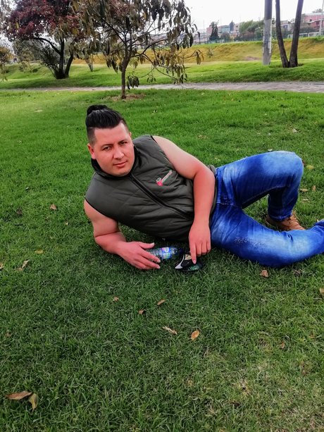 Tomy_ nackt schöne galerien