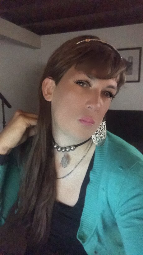 rominita perfekte hübsche archiv