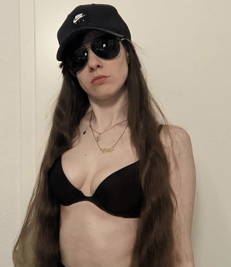 Thora erwachsene porno galerie