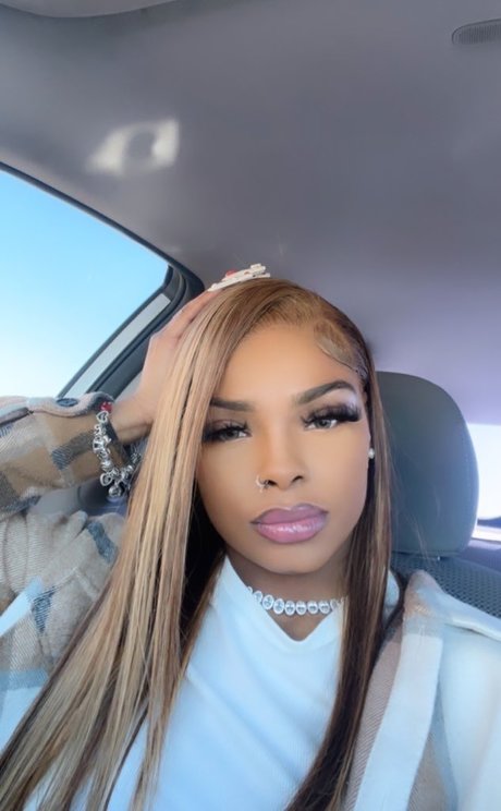 vollbusige reife onlyfans kostenlose bilder