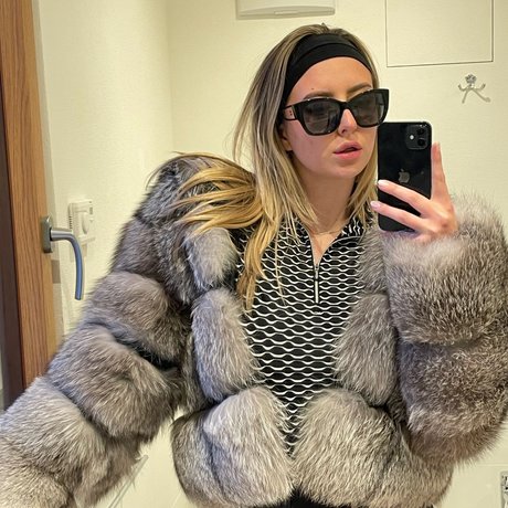 Fur Princess Dani hd porno bild