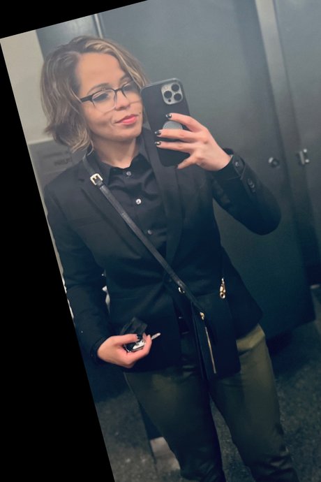 joi teen onlyfans exklusive heiße foto