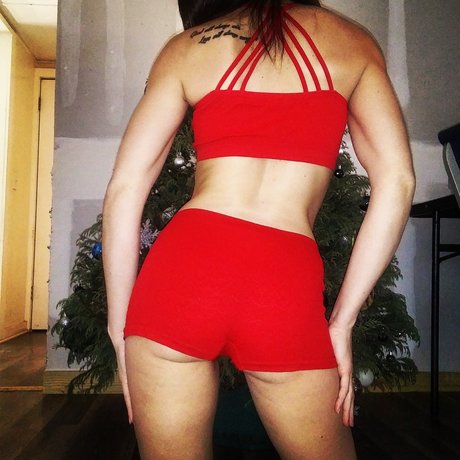 Serena Luvu erwachsene pornostar fotos