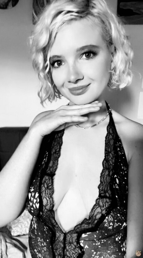 Sinful Sloth Slut she her_ porno hübsche foto