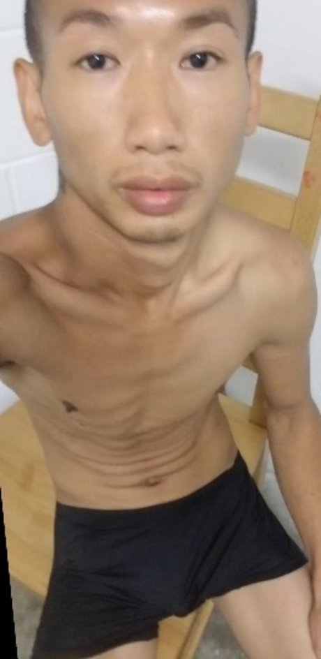 Tonexxx713 model hd galerien