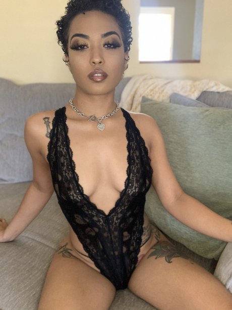 Raquel Monea xxx akt foto