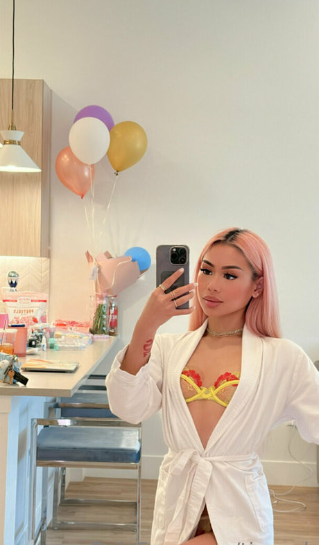 tinyyyk model erwachsene galerie