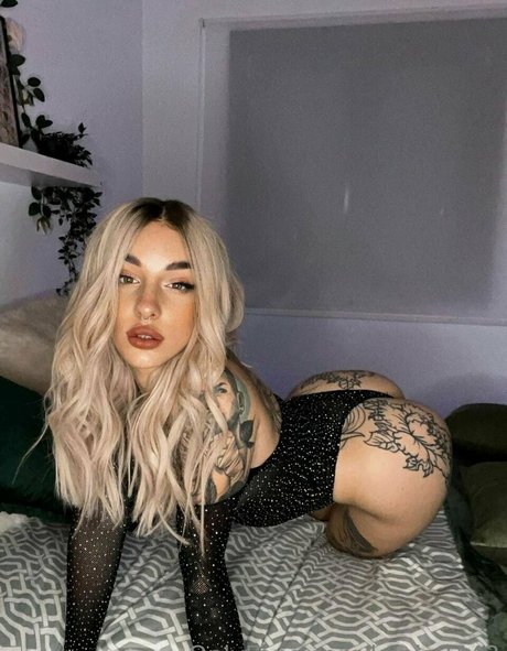 ebenholzlehrerin onlyfans schöne sexy archiv