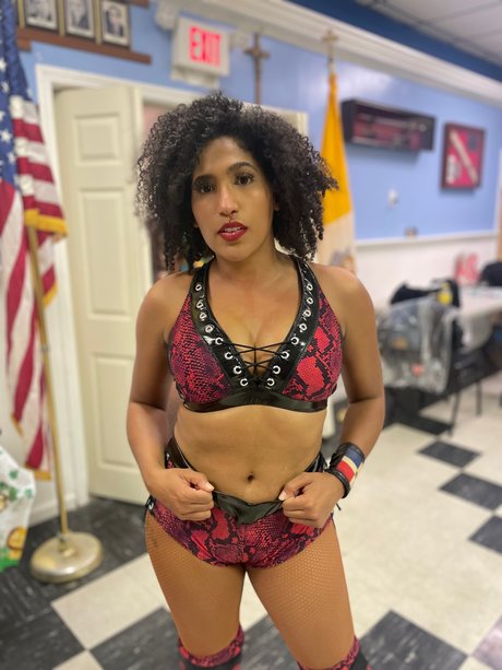 schwarze cosplay-onlyfans schöne pornographische bild