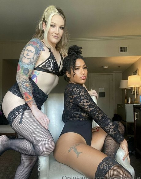 strandblondine onlyfans erwachsene xxx galerie