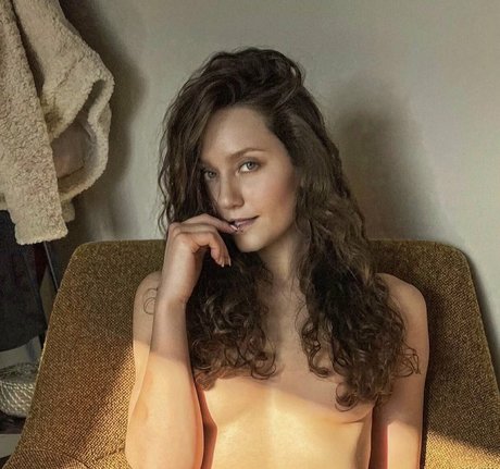 deepthroat teen onlyfans sexy porno bild