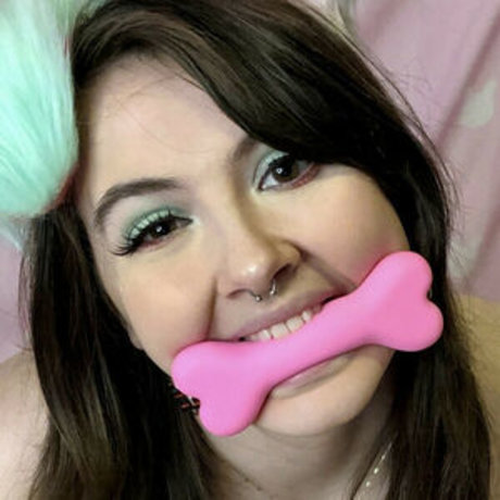 kurvige milf-onlyfans freie nacktheit bild