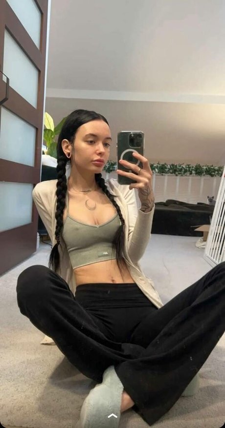 Stormy Summers model nackten galerie