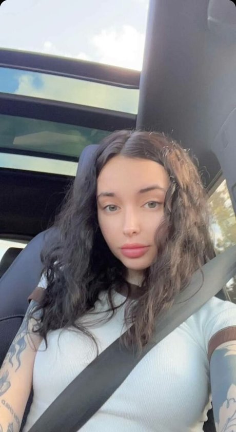 Stormy Summers xxx hübsche bild