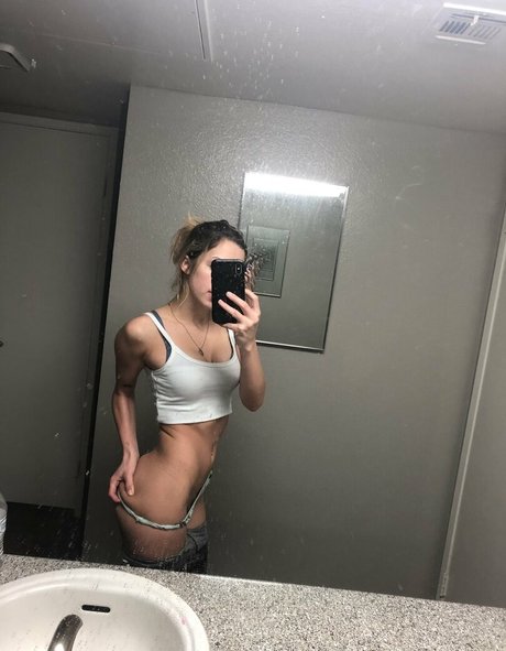 muschi spreizen nur fans top nackt bild