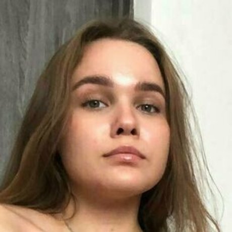 dünne schwarze teenager-onlyfans nackte archiv