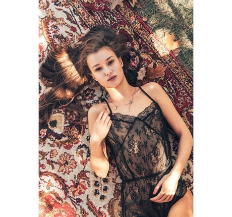 Boryana Manoiilova schauspielerin kunst bilder