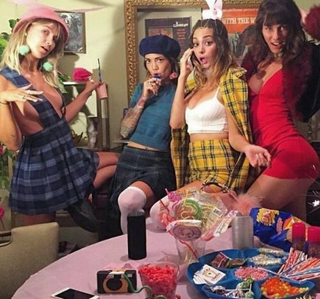 Lola Abbey sexy beste archiv