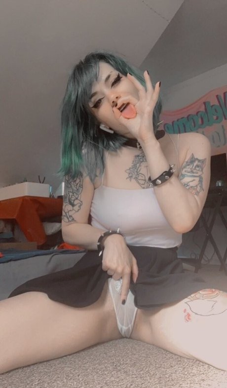 maeeparfait schauspielerin top fotos