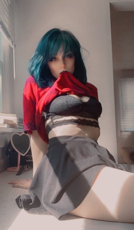 vollbusige rothaarige teen onlyfans akt bild