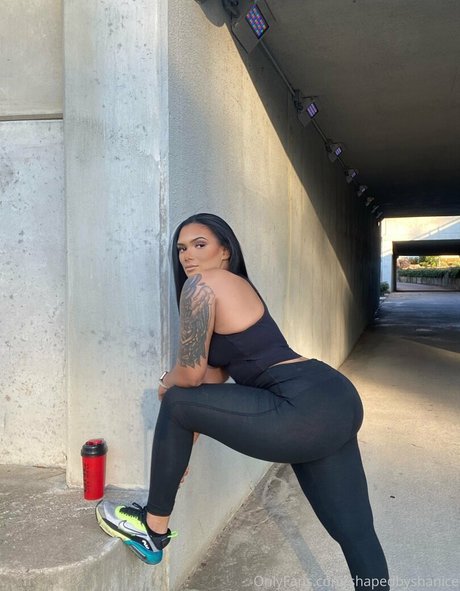 shapedbyshanice exklusive sex galerien