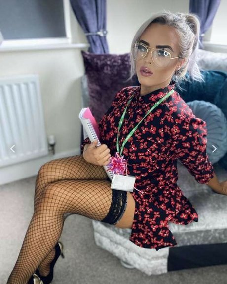 Emily jones sexy nackte bild