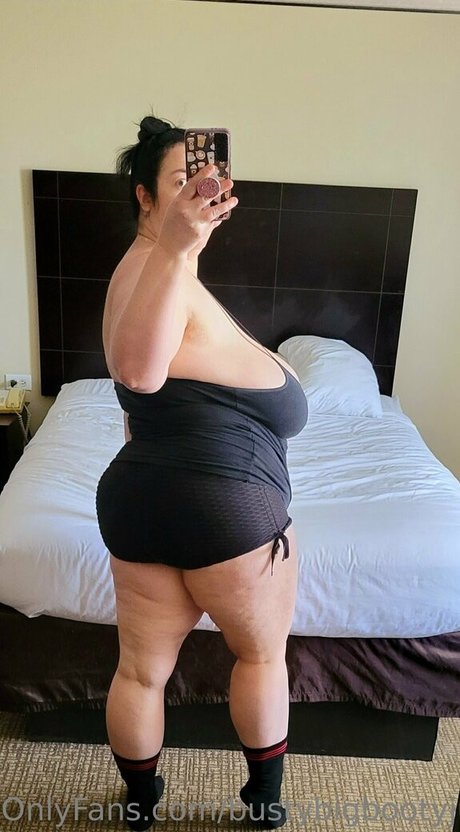 flachbrüstige onlyfans exklusive xxx galerien