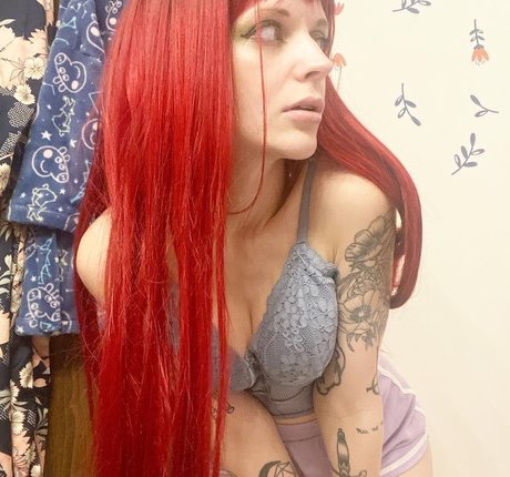 bbw brünette nur fans nacktheit kunst archiv