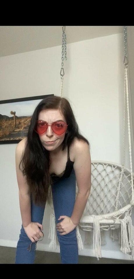 rothaarige creampie onlyfans nacktheit erotische bild