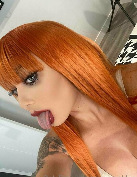 zierliche milf onlyfans kostenlose nackten galerien