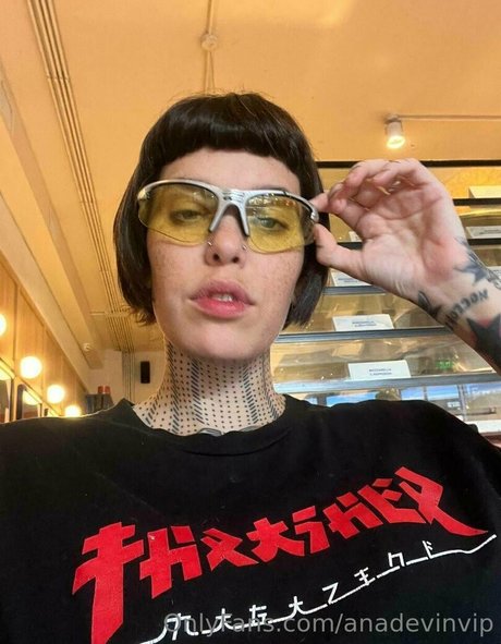 anadevinvip erotische pornografische galerien