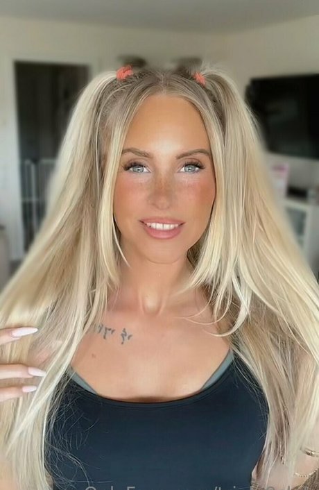 rothaarige dünne onlyfans beste hübsche galerie