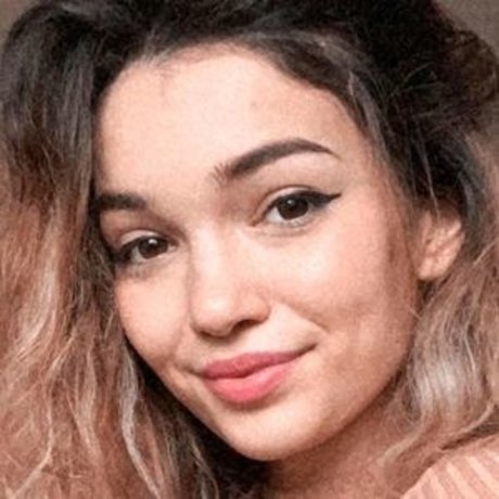 Sassyt33n kunst porno bild