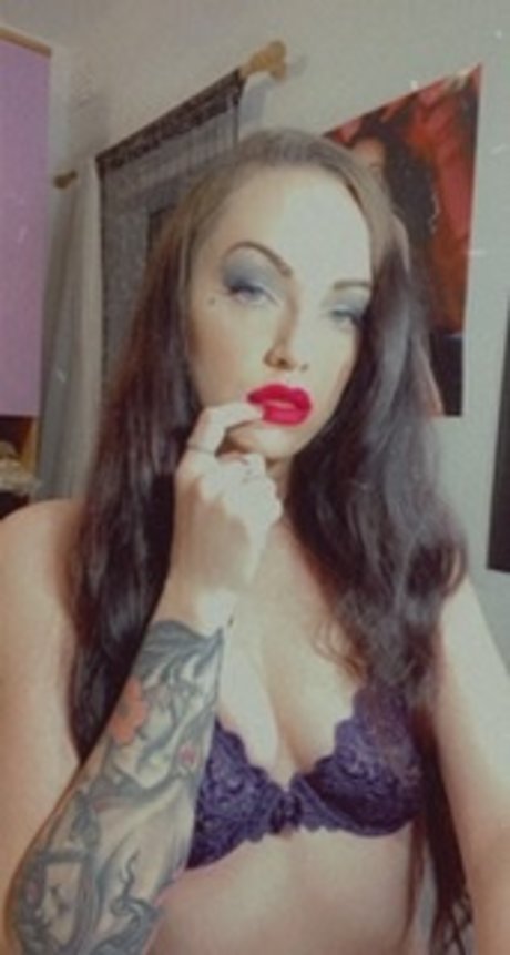 Petra Jade hübsche pornografische galerien