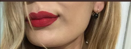 nacktstrip onlyfans hübsche erwachsene archiv