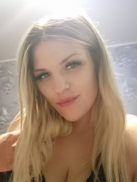 Victoria Kizirina_ pornstar art] photos