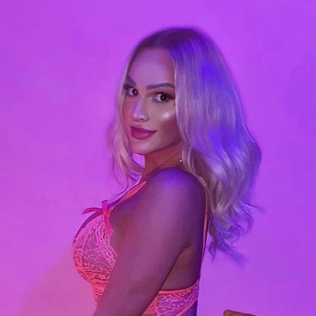 Allesandra hübsche sexy archiv