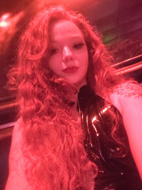 Samaya Brady sexy top galerien