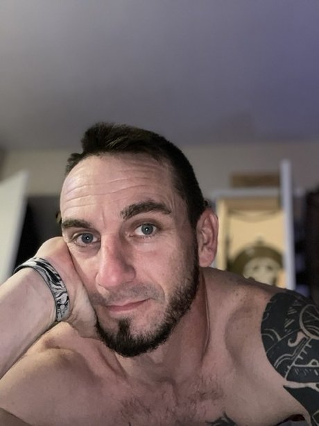 Richard Enyamoth xxx erwachsene galerien