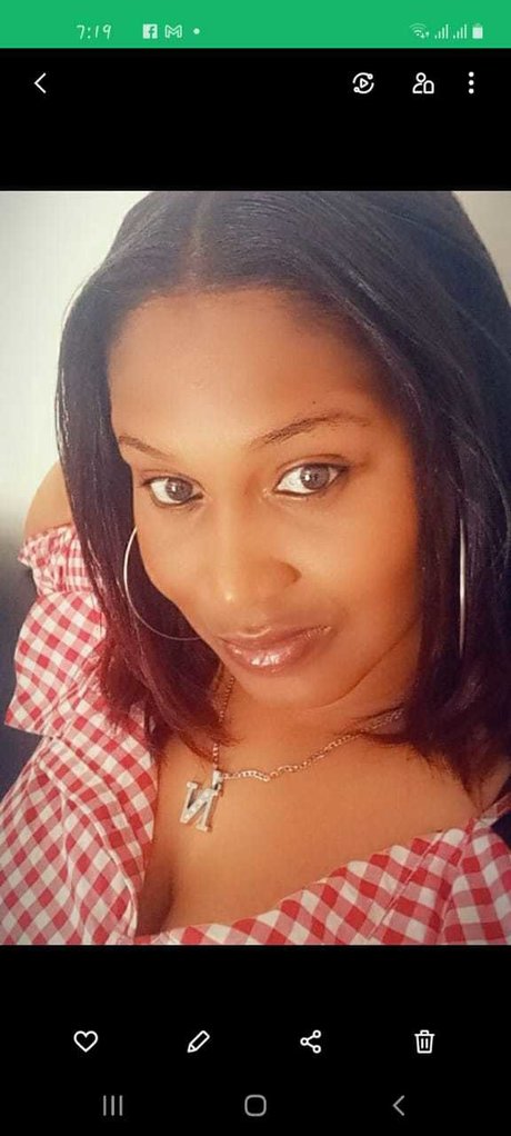 deepthroat teen onlyfans nacktheit akt foto