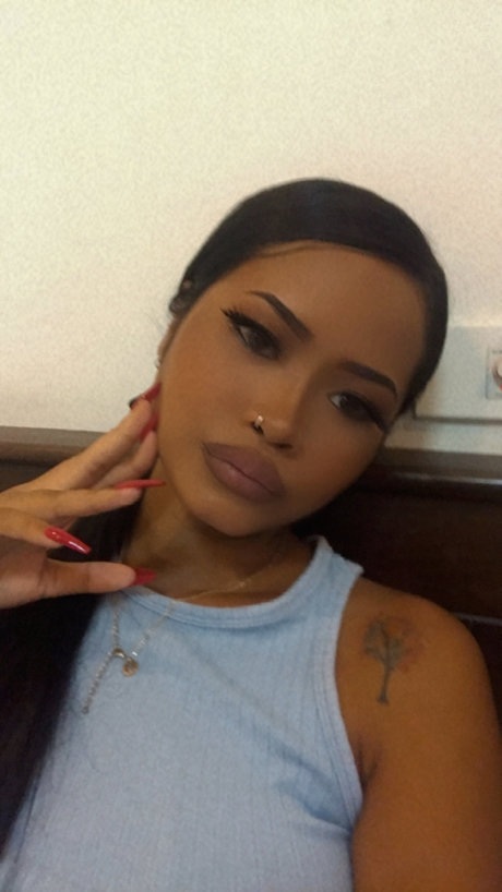 Suthaphorn schöne exklusive galerie