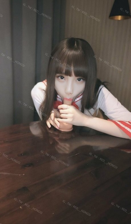 red__hongsi pornostar perfekte galerie